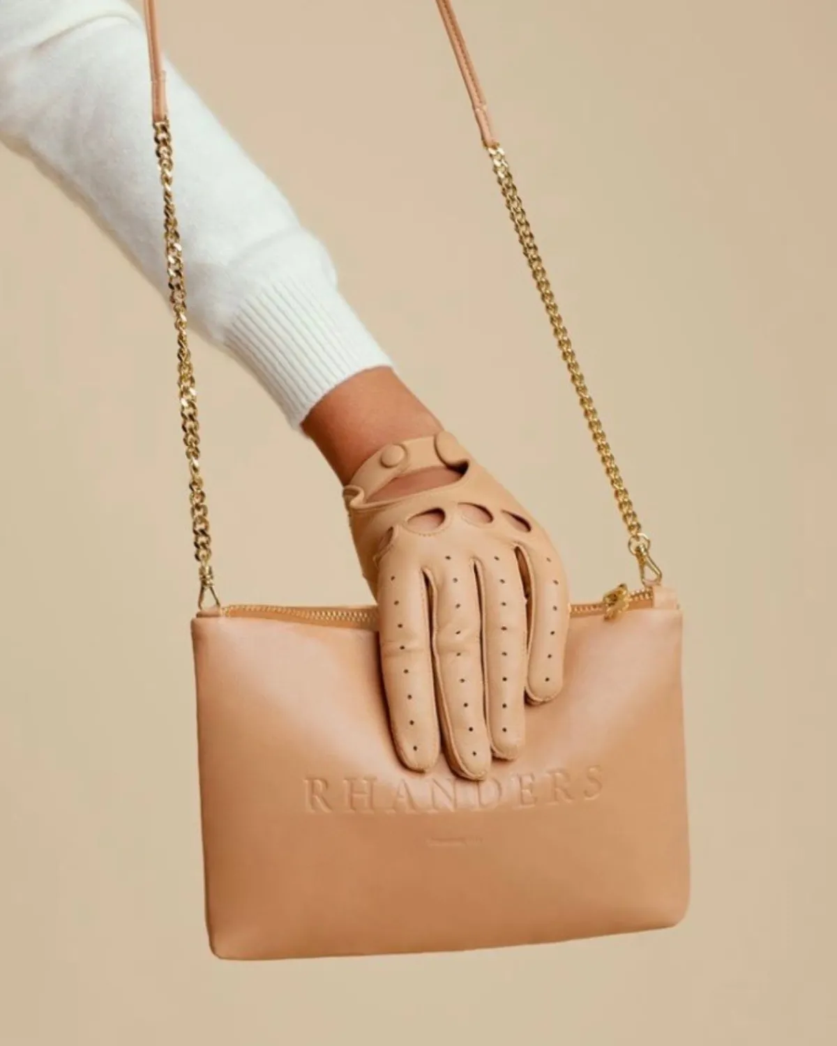 ANNA LOGO POUCH<Randers Hot