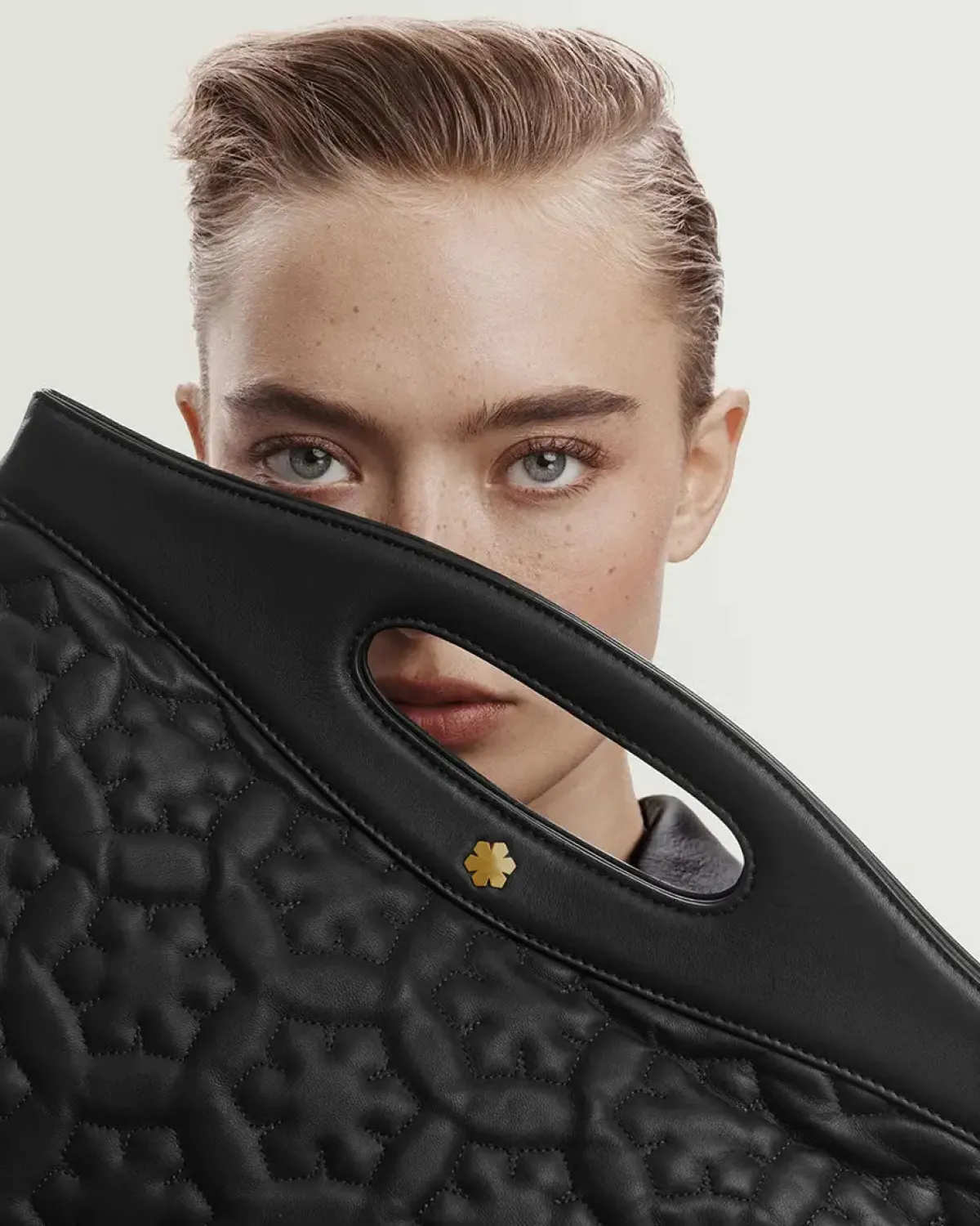 ISABELLA KEYHOLE TASKE<Randers Online